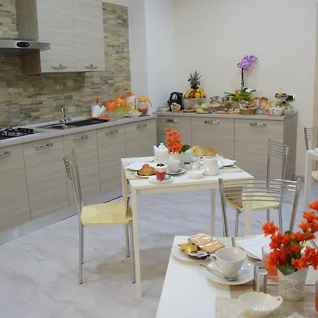 Bed & Breakfast Crystal 3*